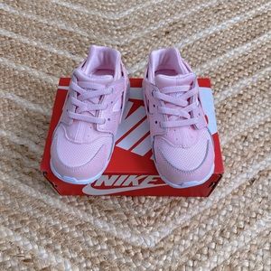 Nike Toddler Huarache Sneakers